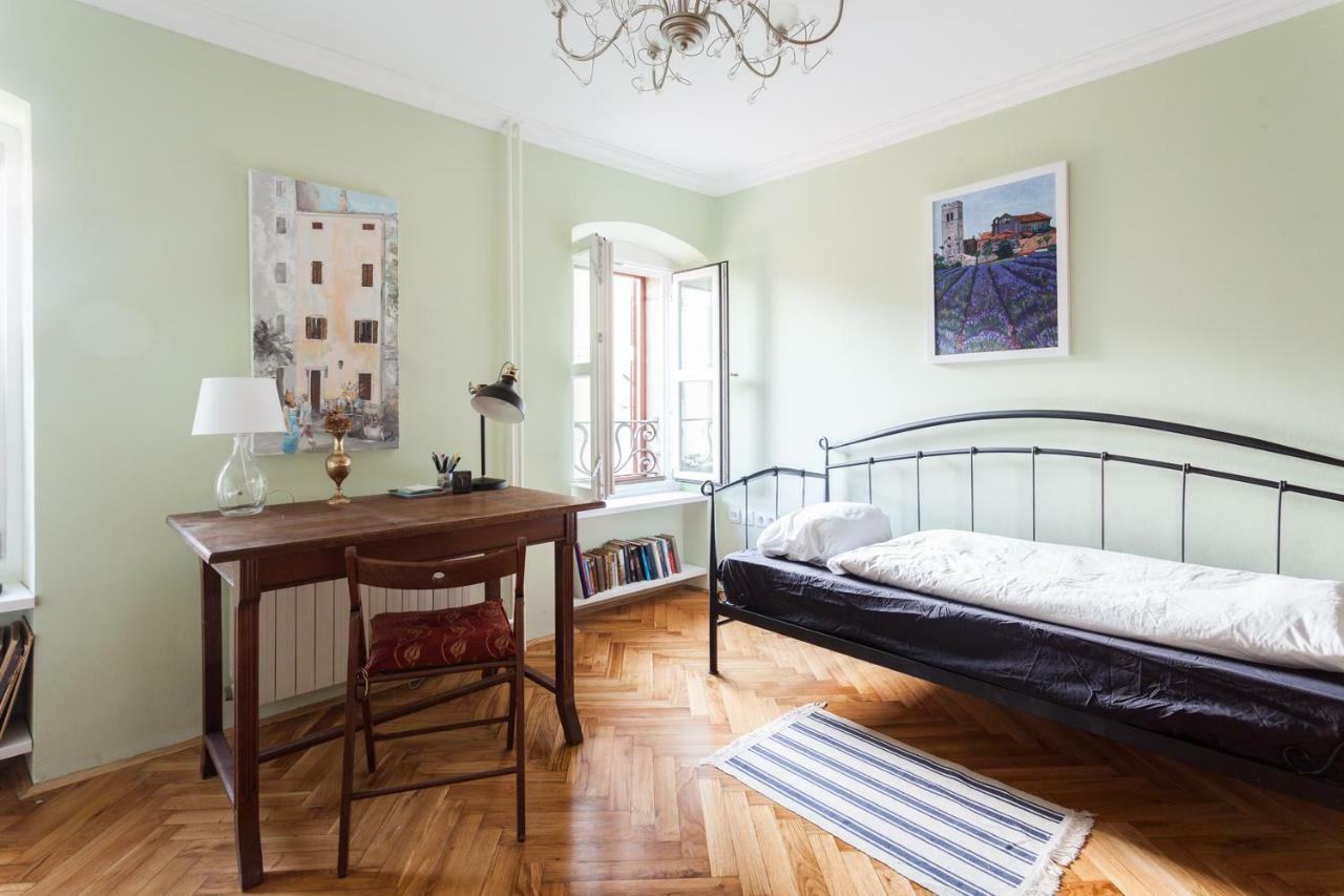 Guesthouse Galeb 브르사르 외부 사진